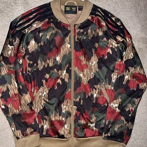 Adidas Pharrell Williams Hu Hiking Clouds Moon...Track Jacket Size US MED- Camo